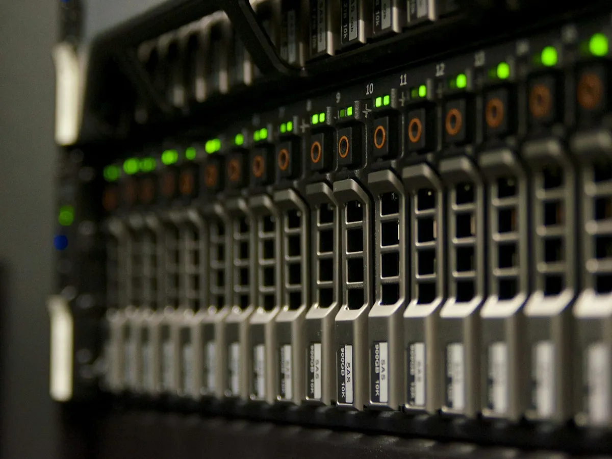 Server drive bays with status lights in a rack